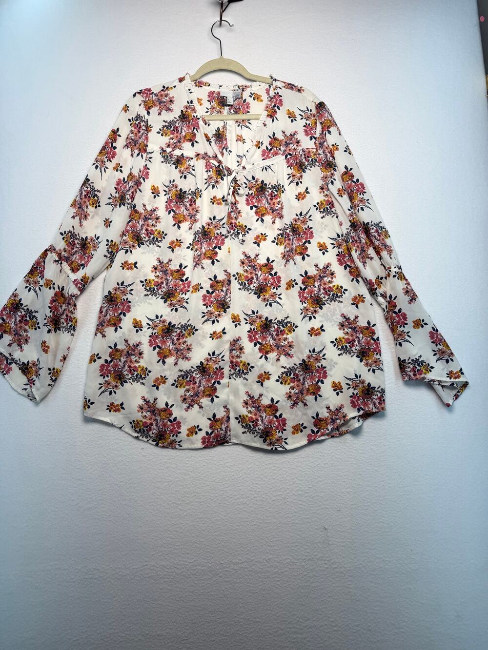 Floral Vneck Blouse-size XL form 14 & Union office travel peasant